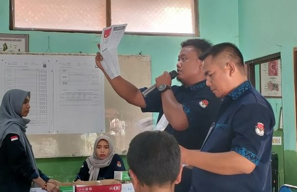 Hasil Suara Pilpres : Di TPS Gus Mus, Ketum PBNU, Bupati Dan Wabup Nyoblos