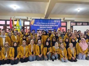 Pelepasan sejumlah mahasiswa UYR yang mengikuti KKU dan KKN, Senin (18/03).