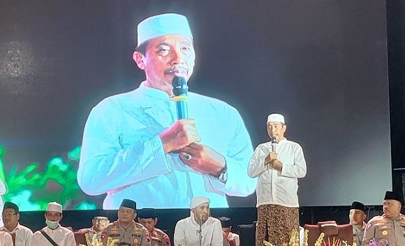 Arrohmaniyah Bersholawat : Bupati Berharap Manfaat, Kapolda Memohon Maaf