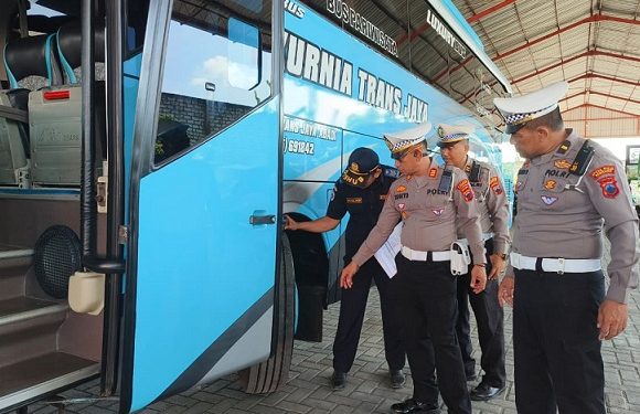 Efek Kecelakaan Study Tour, Polisi Di Rembang Periksa Armada Bus