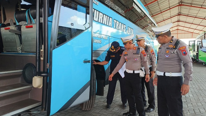 Efek Kecelakaan Study Tour, Polisi Di Rembang Periksa Armada Bus