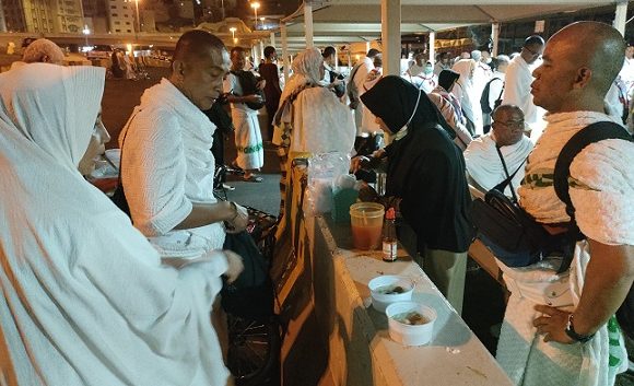 Catatan Petugas Haji (21) : Tiga Lokasi Beli Bakso Di Tanah Suci, Tempat Terakhir Bikin Heran