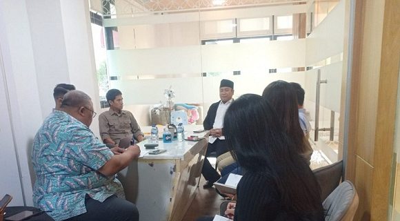 Tempuh Jalur Diplomatik Dua Negara, Untuk Bebaskan Ketua DPRD Rembang