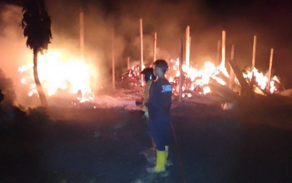 Api Menjalar Cepat, 9 Ton Gula Ikut Ludes Terbakar