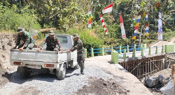 Jalur Terpencil Labuhan Kidul Menuju Bendo Akhirnya Terhubung, Berkat TMMD Reguler
