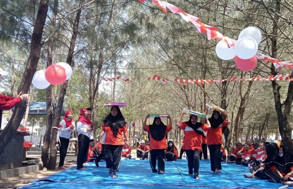 Puluhan Lansia Bikin Ramai KJB, Ada Apa?