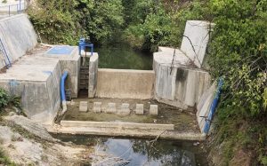 Instalasi PDAM di sungai aliran Embung Panohan Kecamatan Gunem.