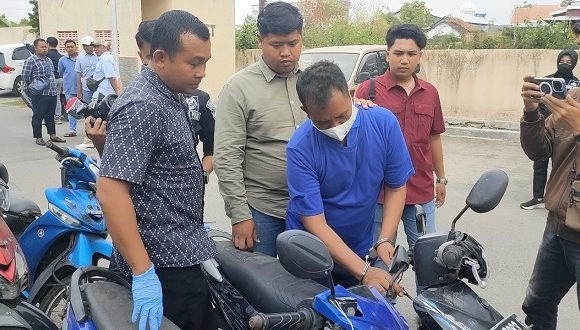 Hanya Butuh Waktu 8 Detik, Untuk Menggasak Satu Sepeda Motor