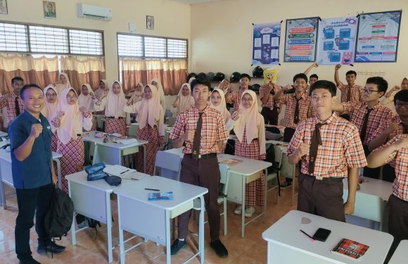 Kelas Jurnalistik “Rembang Today Mengajar”, Tak Sekedar Promosi Media Sosial