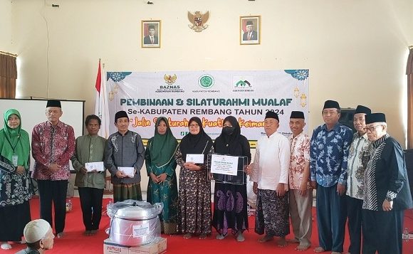Baznas Rembang Salurkan Bantuan Produktif Untuk 16 Mualaf, Ditutup Tausiyah Ulama