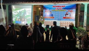 Relawan LYVU menggelar turnamen game esport di Lasem.