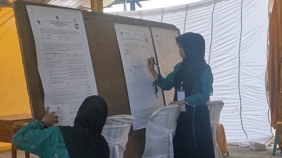 Pilkada Rembang 2024 : Harno-Hanies Menang Di 10 Kecamatan, Vivit-Umam Unggul Di 4 Kecamatan (Versi Real Count Tim Harmonis)