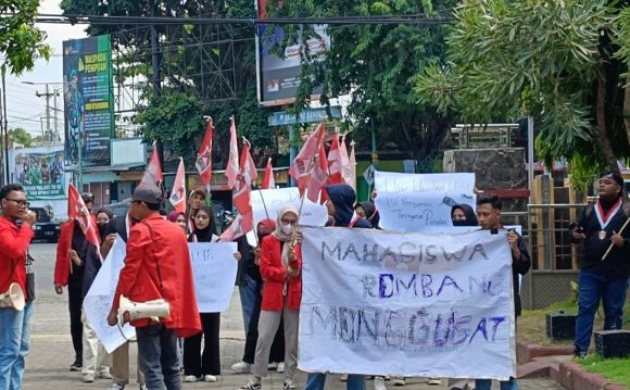 Dari MBG Hingga Soal Tambang, Mahasiswa Gelar Aksi Demo Di DPRD Rembang