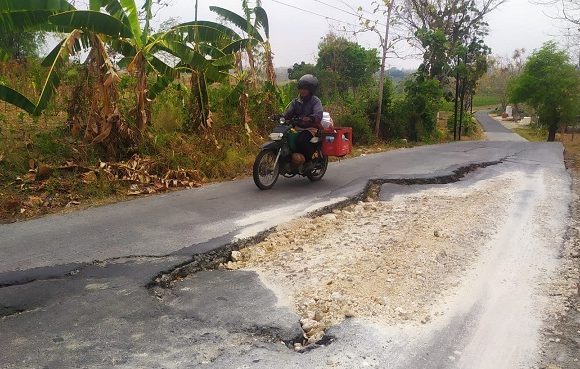Kebutuhan 59 M, Hanya Dapat 10 M!! Jangan Berharap Banyak Jalan Sulang – Krikilan Bisa Tuntas Tahun 2025 Ini