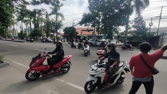Pembayaran THR Dianggap Kurang, Puluhan Pekerja Minta Bantuan Disnaker Rembang