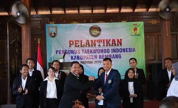 Pengurus Taekwondo Kab. Rembang Dilantik, Begini Pesan Dari Brigjend TNI Zainul Bahar
