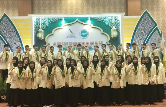 40 Siswa SMP IT Al Kahfi Rembang Diwisuda, Ini Sosok Lulusan Terbaiknya
