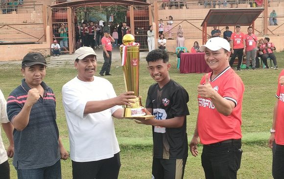 Soekarno Cup : Bintang FC Jadi Yang Terbaik, PDI P Rembang Targetkan Turnamen Setiap Tahun