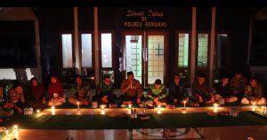 Polres Rembang dan sejumlah kalangan menggelar do'a bersama di Mapolres setempat, Jum'at malam (29/08).