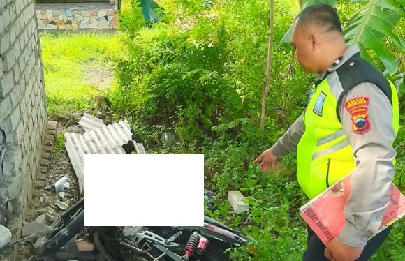 Tembok Warung Sampai Jebol, Pengendara Motor Meninggal Dunia