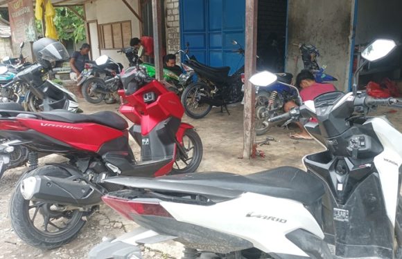 Fenomena Brebet Serang Motor Injeksi, Mesin Karburator Relatif Aman