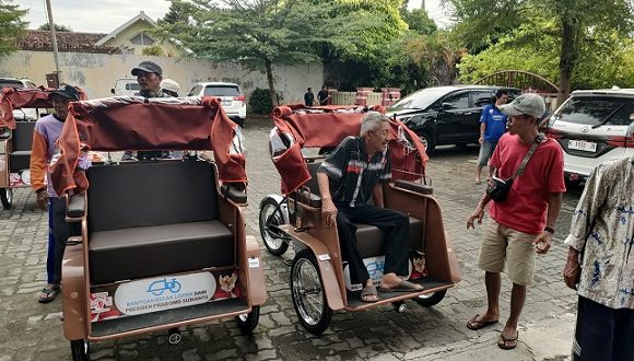 Bagaimana Caranya Mendaftar Untuk Mendapatkan Becak Listrik Dari Prabowo, Warga Di Rembang Tanyakan Soal Itu