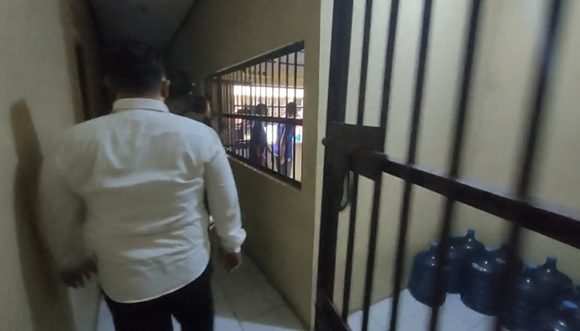 Sang Ibu Resmi Ditahan Polisi, Warga Semakin Ramai Ingin Mengadopsi Bayi