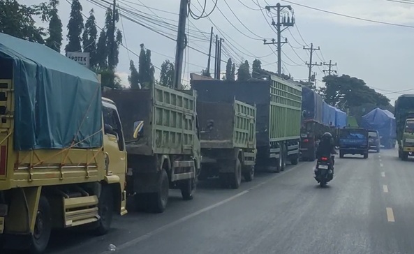 Berapa Jumlah Solar Subsidi Di Kab. Rembang, Kok Antrian Semakin Parah Hari ini