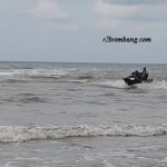 Pecinta jet ski mencoba Pantai Dasun Lasem, sebagai persiapan awal event internasional.