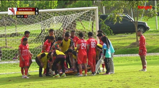 Bagaimana Kondisi Kiper PSIR Rembang, Usai Pingsan Akibat Benturan Kepala