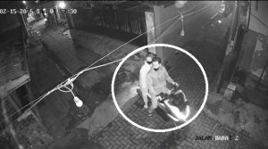 Curanmor di Desa Tasikagung Rembang. Dua terduga pelaku terekam kamera CCTV.
