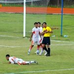 Muhammad Ubaid, sampai lemas terbaring, merasa tidak percaya dirinya dikartu merah wasit.