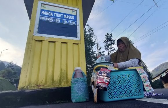 Guci Dan Semangat Tiqom, Optimisme Dari Kaki Gunung Slamet
