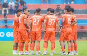 Tim PSIR Rembang sebelum melakoni sebuah pertandingan.