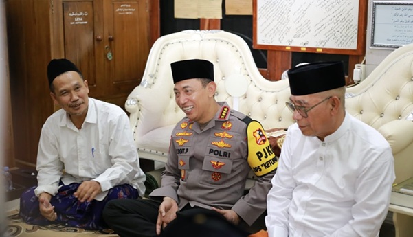 Begini Pernyataan Kapolri, Saat Silaturahmi Ke Ulama Gus Baha