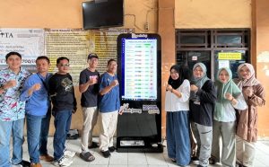 Alat Digital Signage Sijagad, yang dipasang di Pasar Induk Kota Rembang.