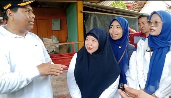 Bupati Kunjungi Mbah Kasnadi, Beri Pesan Khusus Untuk Pendamping PKH