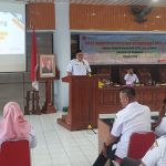 Plh Bupati Rembang, Muhammad Hanies Cholil Barro', saat memberikan sambutan kepada peserta penilaian ketangguhan desa, di lantai 4 Gedung Setda Rembang, Rabu (15/04).