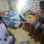 Pasangan suami isteri lumpuh di Dusun Kedungwatu, Desa Kedungasem, Kecamatan Sumber, perlu mendapatkan uluran tangan dari pemerintah.