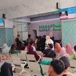 Suasana pelayanan di RSUD dr. R. Soetrasno Rembang.