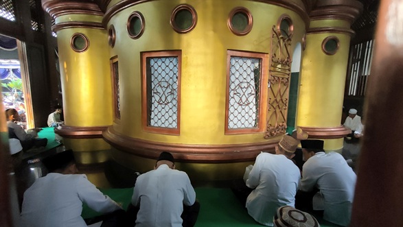 Kain Luwur Mbah Sambu Dan Mbah Srimpet Dilelang, Inilah Sosok Pemenangnya (Haul Tahun 2026)