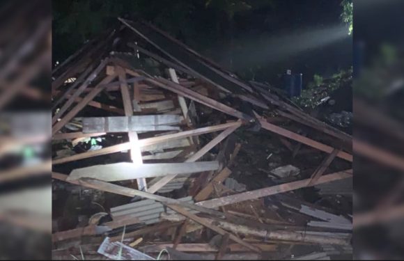 10 Rumah Warga Rusak, 1 Bangunan Kandang Roboh (Bencana Angin Kencang Dusun Sangkrah)