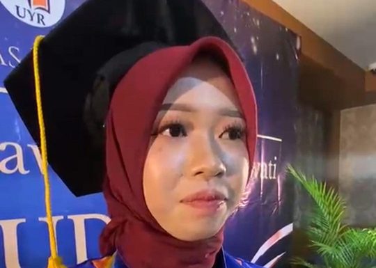 Wisuda Terakhir UYR Sebelum Ganti Nama, Ini Lulusan Terbaik Masing – Masing Prodinya