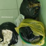 Menu MBG sisa, karena tidak dimakan, teronggok di pojok salah satu sekolah di Kabupaten Rembang. Gambar ini diambil pada bulan Mei 2026, sebelum ada penghentian SPPG karena masalah Ipal.