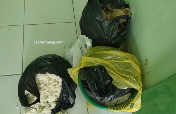 Di Rembang, Masih Banyak Menu MBG Terbuang!! Ada Yang Beralih Fungsi Untuk Pakan Ayam