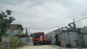 Pembangunan Sekolah Rakyat di jalan Rembang – Blora masih terus berlangsung.