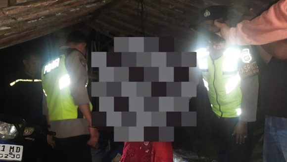 Wanita Nekat Gantung Diri, Diduga Karena Masalah Ekonomi