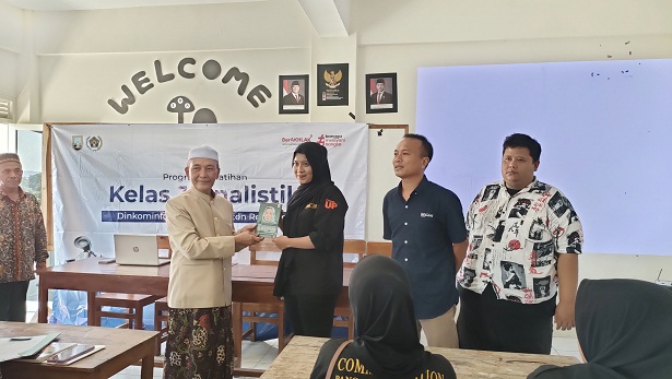 “Pinter Ngomong Bingung Nulis, Pinter Nulis Pidato Gemeter..”(Refleksi Kelas Jurnalistik STAI Al-Hidayat Lasem)