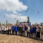 Pembukaan Apel dan Akademi Karang Taruna Kabupaten Rembang ditandai dengan pelepasan burung. Bupati, Harno dan Wakil Bupati, Moch. Hanies Cholil Barro’ hadir dalam kegiatan ini, Sabtu (04 Juli 2026).