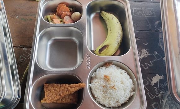 Banyak Menu MBG Tak Dimakan Di Kab. Rembang, Warga Dukung Stop Bayar Pajak